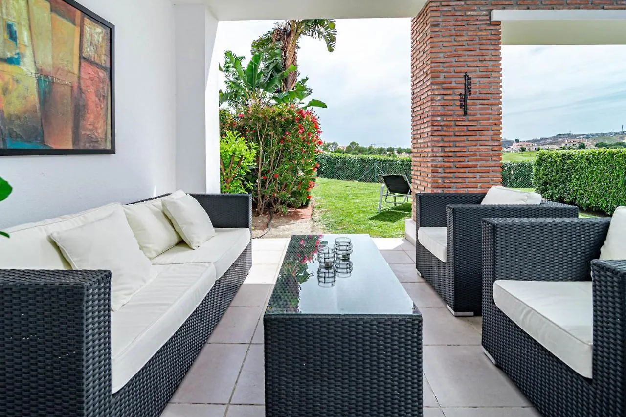 Tropical Apartment In Los Arqueros With Mountain Views And Private Garden Benahavis 0*,