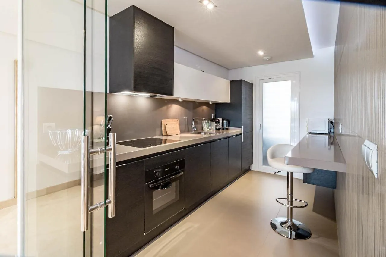 Tropical Apartment In Los Arqueros With Mountain Views And Private Garden Benahavis
