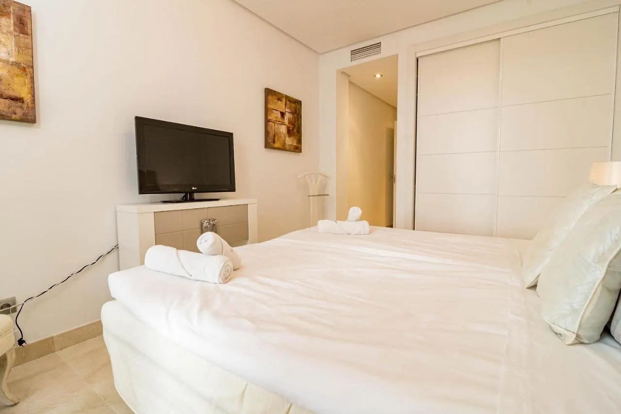 Tropical Apartment In Los Arqueros With Mountain Views And Private Garden Benahavis